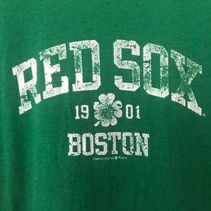 Boston Red Sox classic green t-shirt size large by Genuine Merchandise